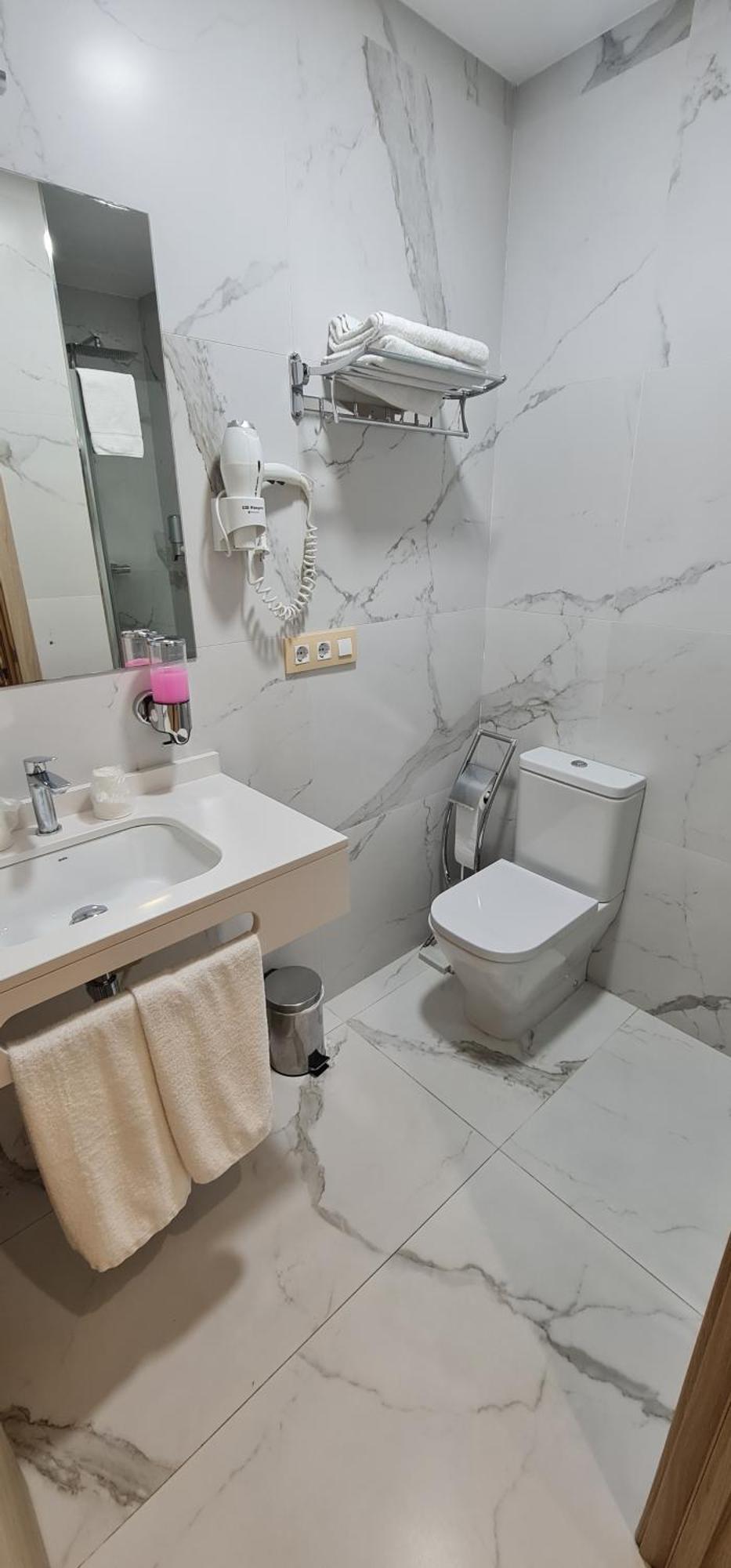 Hostal Oleo Auto Check-In Santander Exteriér fotografie