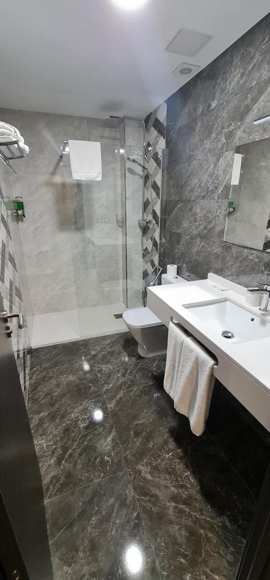 Hostal Oleo Auto Check-In Santander Exteriér fotografie